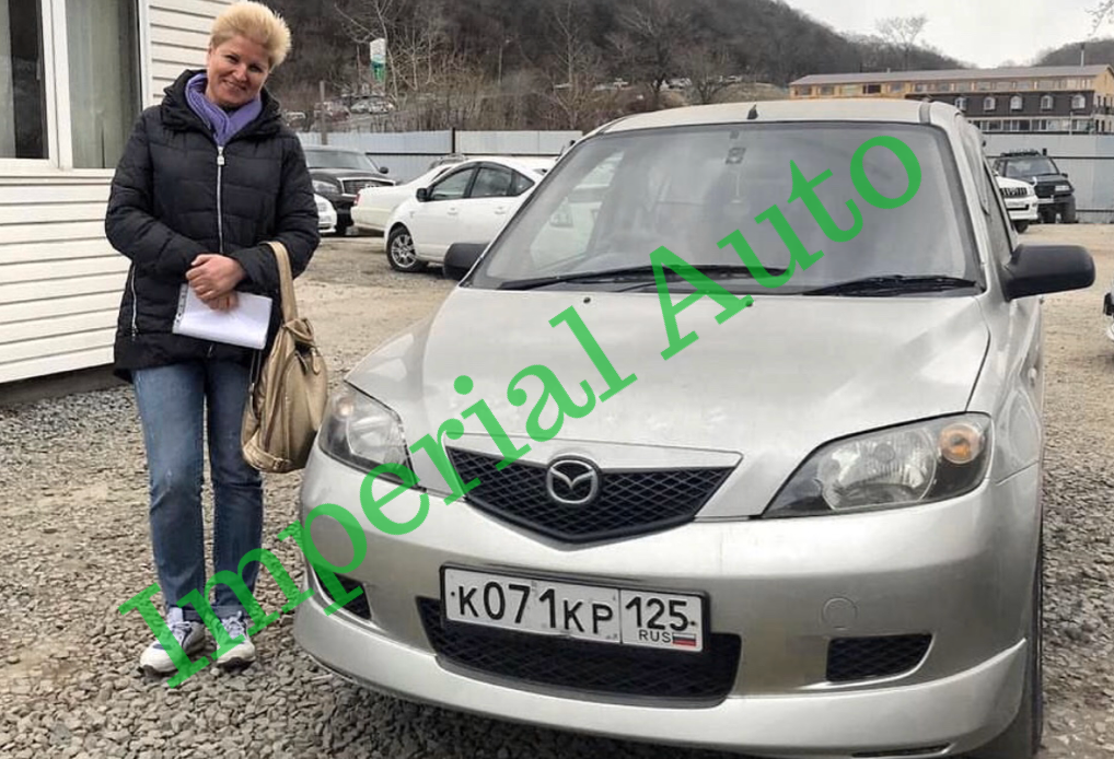Mazda Demio фото во владивостоке