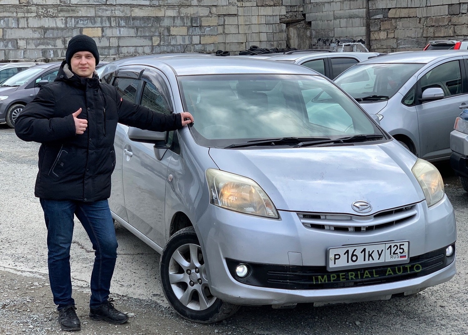 Toyota Passo Sette продать во Владивостоке 