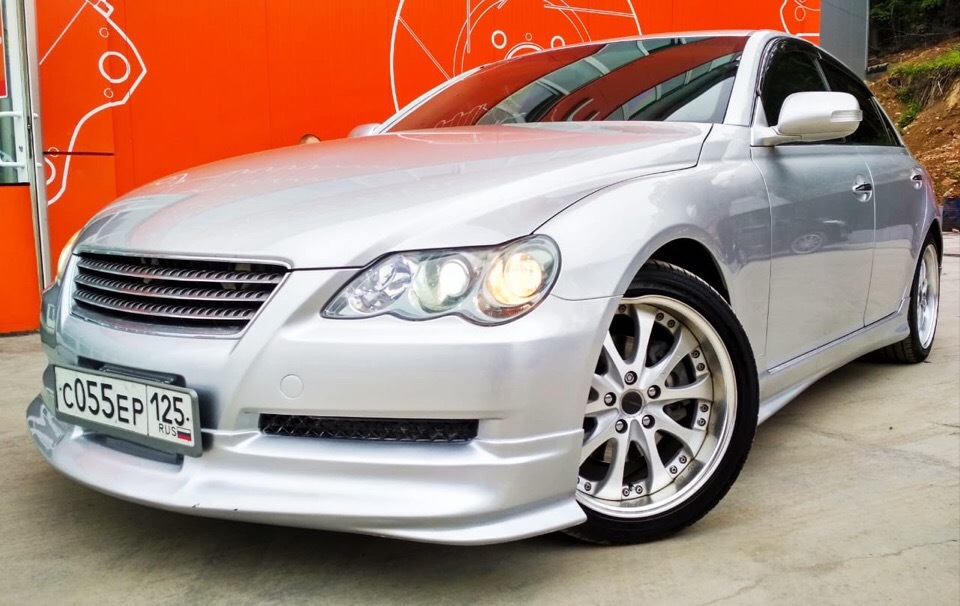 <span style="font-weight: bold;">TOYOTA&nbsp;Mark X</span><br>